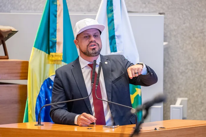Deputado Max Maciel critica intenção de privatizar o Metrô-DF