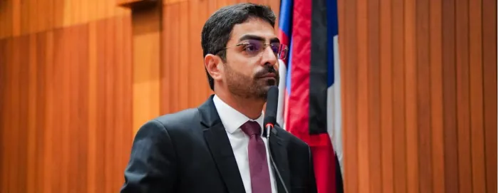 Deputado Florêncio Neto destacou que 250 mil jovens serão beneficiados pelo programa Tô Conectado