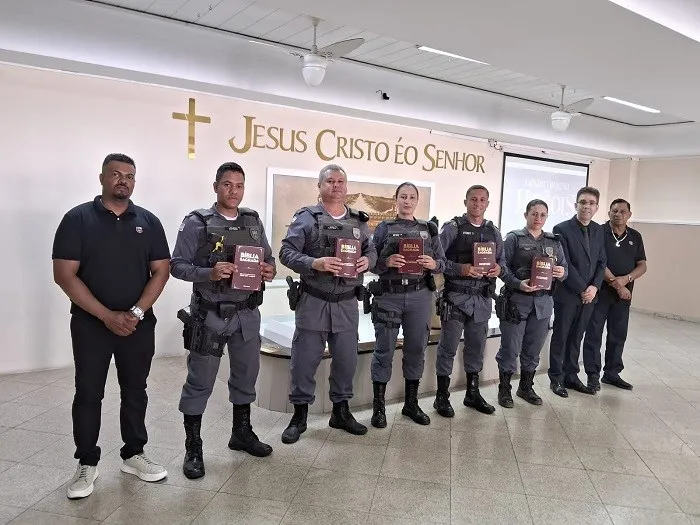 Militares do 2º BPM recebem homenagens alusivas ao Dia do Soldado