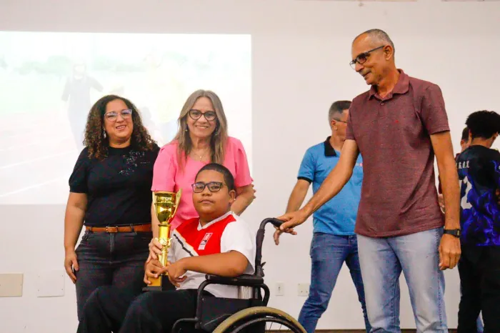 Secretaria de Educação encerra Olimpíada e Paralimpíada Escolares Municipal com entrega de troféus e medalhas