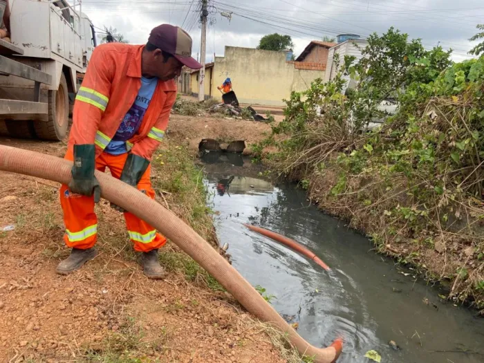 SSAM: Equipe reforça Limpeza urbana em diversos bairros da cidade