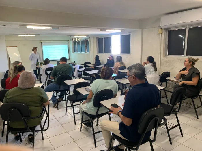 Hospital Municipal Santa Isabel realiza treinamento sobre prevenção de infecção da corrente sanguínea