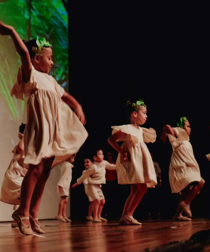 “Educação é o instrumento que transforma o mundo”, afirma Cícero Lucena na abertura do 5º Festival de Arte