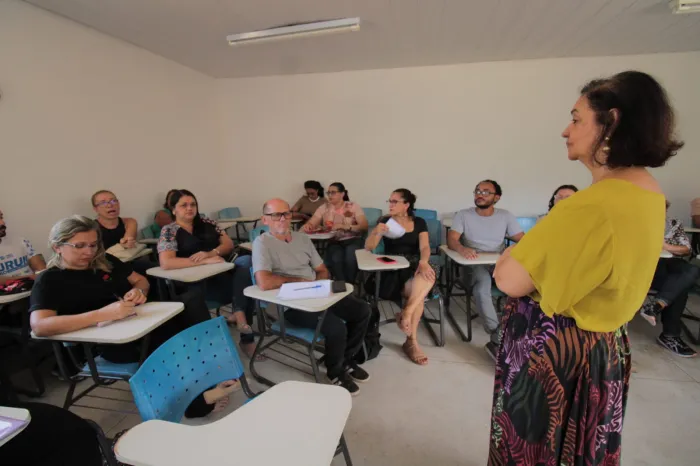 Prefeitura realiza 6ª formação continuada de professores em parceria com a UFPB