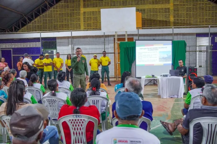 Semarh, Bombeiros e Prefeitura de Aroazes mobilizam comunidade com palestra sobre prevenção e combate a incêndios