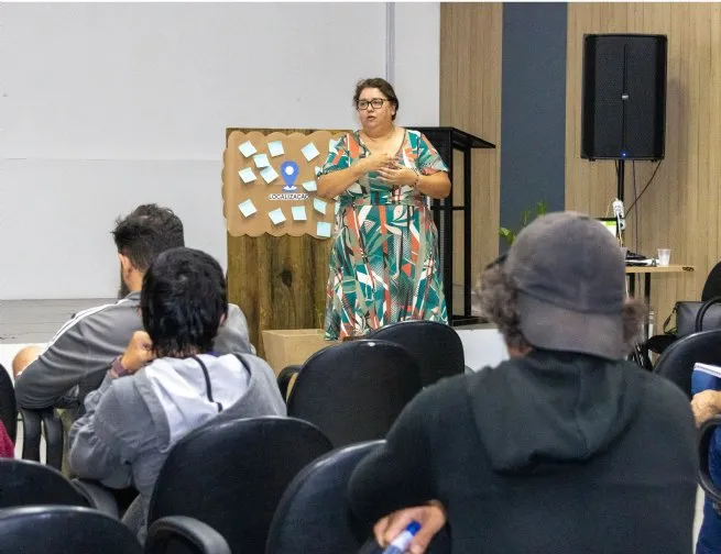 HTPC Regional da EJA promove reflexão sobre aprendizagens significativas e valorização do percurso formativo