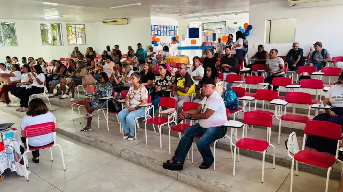 Policlínica Municipal Jaguaribe promove ‘Chá Literário’ para grupo terapêutico antitabagismo