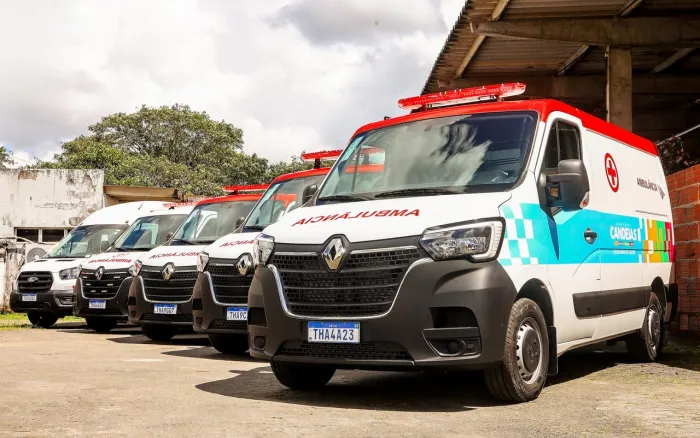 Saúde: Prefeitura amplia frota e vai entregar quatro ambulâncias e uma VAN para Tratamento Fora de Domicílio nesta sexta (29)