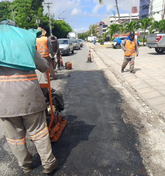 Seinfra executa ações de manutenção em mais de 40 bairros nesta quinta-feira