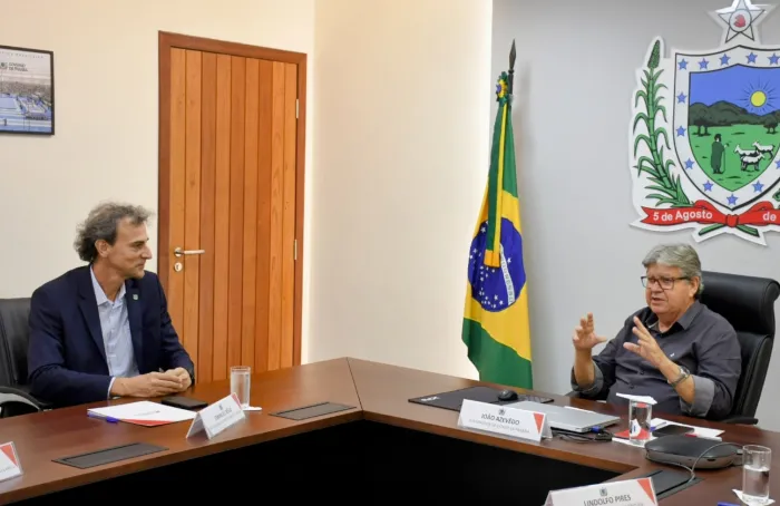 João Azevêdo se reúne com diretor-geral do Comitê Olímpico Brasileiro e destaca investimentos no esporte
