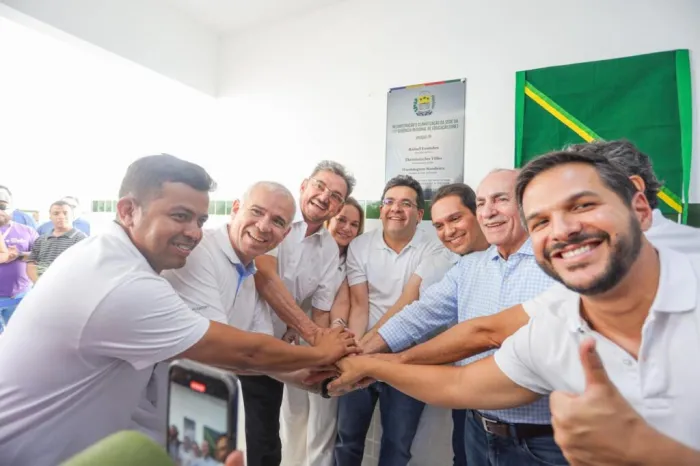 Governador inaugura nova sede da 11ª Gerência Regional de Educação e reforma de escola de tempo integral em Uruçuí