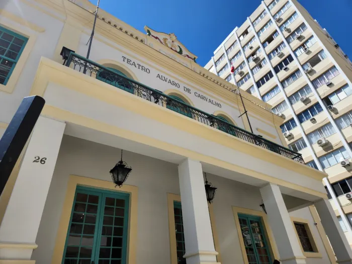 Fundação Catarinense de Cultura abre período de solicitações de pauta para seus teatros em 2026