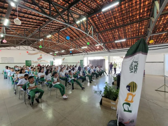 Programa já distribuiu mais de 2,5 mil mudas em ações de educação ambiental nas escolas do Piauí
