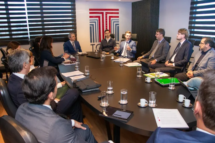 PGE/SC participa da Mesa de Consensualismo do TCE/SC sobre assistência judiciária gratuita