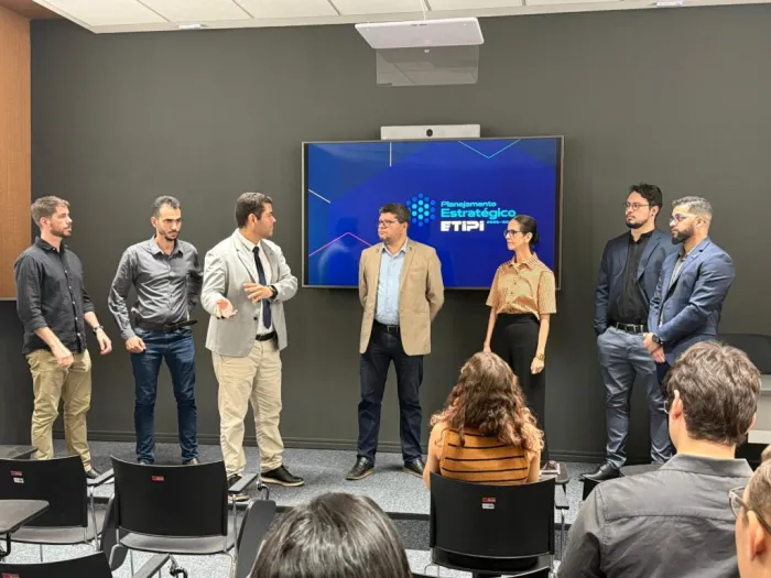 Etipi recebe estudantes e compartilha conhecimento em gestão e inovação