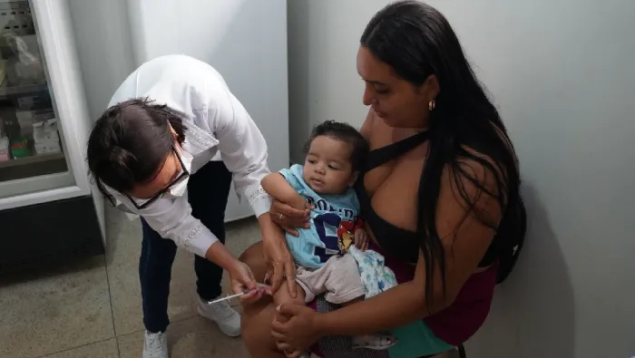 Saúde: SMS inicia campanha emergencial de vacinação contra sarampo para crianças menores de 1 ano