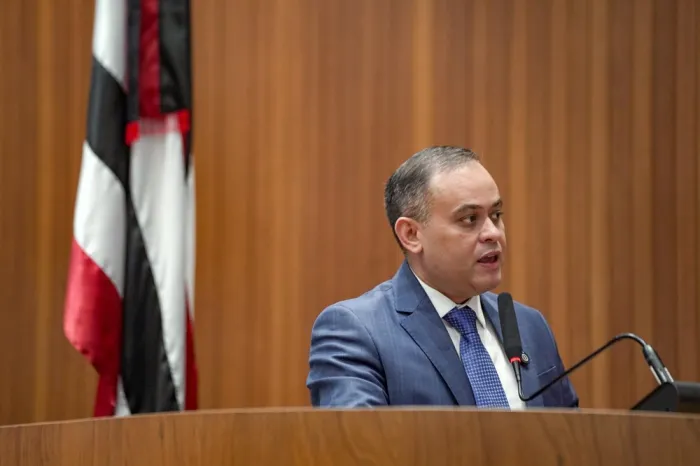 Deputado Catulé Júnior cobra retomada de obras de recuperação asfáltica na MA-034