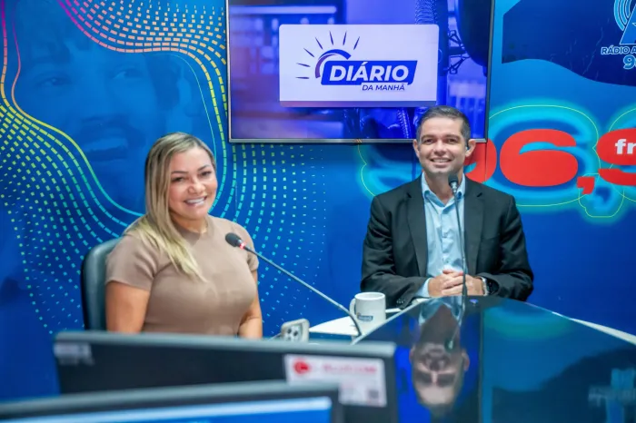 Coordenadora da Seduc destaca, no ‘Diário da Manhã’, a entrega, aos estudantes, dos tablets do programa Tô Conectado