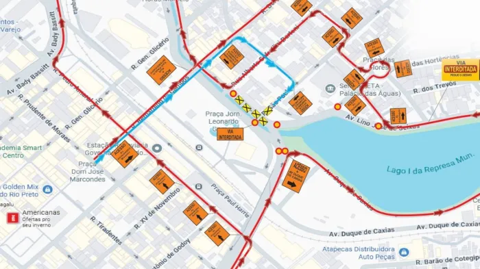 Obra na avenida Philadelpho interdita trecho do Viaduto Abreu Sodré