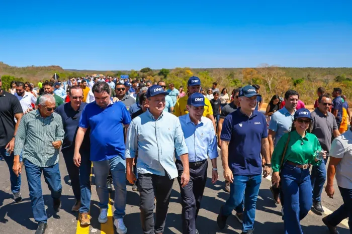 Governador Carlos Brandão participa da inauguração da ponte sobre o Rio Parnaíba, que liga o Piauí ao Maranhão