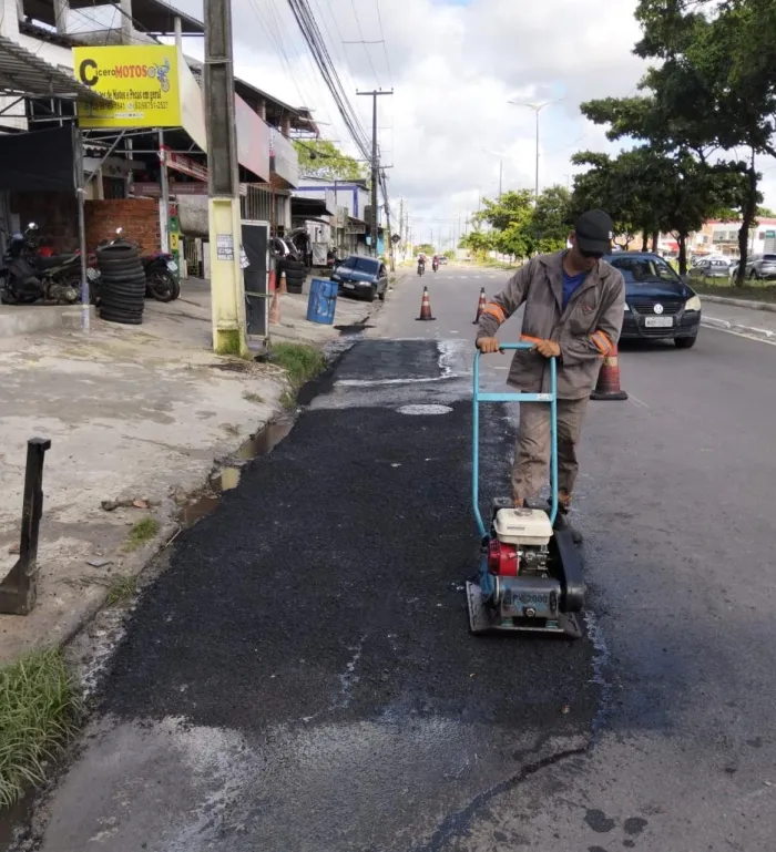 Seinfra conclui a semana com serviços da Operação Tapa-Buraco em 40 bairros de João Pessoa