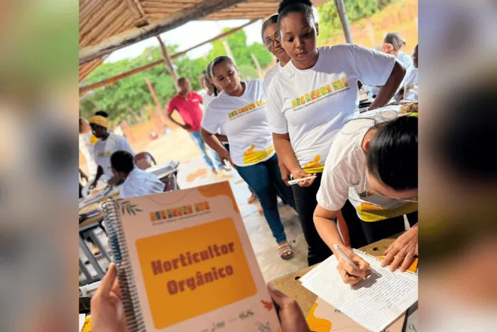 Seduc abre mais de 200 vagas em cursos de qualificação para mulheres em vulnerabilidade social no Piauí