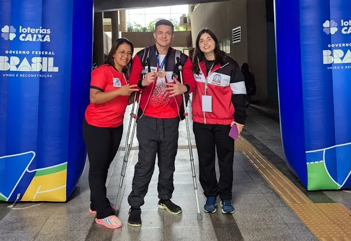 Waltemir Francisco é bronze no Circuito Paralímpico Loterias Caixa de natação