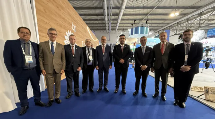 Governador apresenta potencialidades energéticas de Sergipe em maior exposição mundial do setor