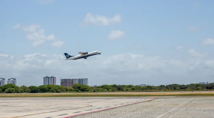 Sergipe terá 100 voos extras da Azul na alta temporada de verão 2025-2026