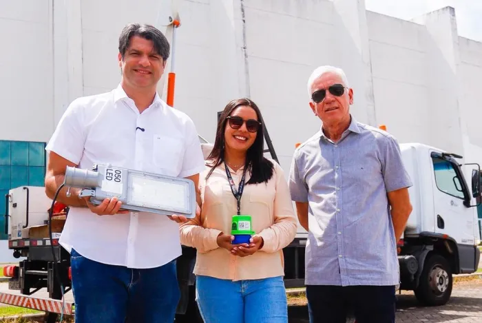 Leo Bezerra acompanha início da modernização da iluminação no Centro de Convenções