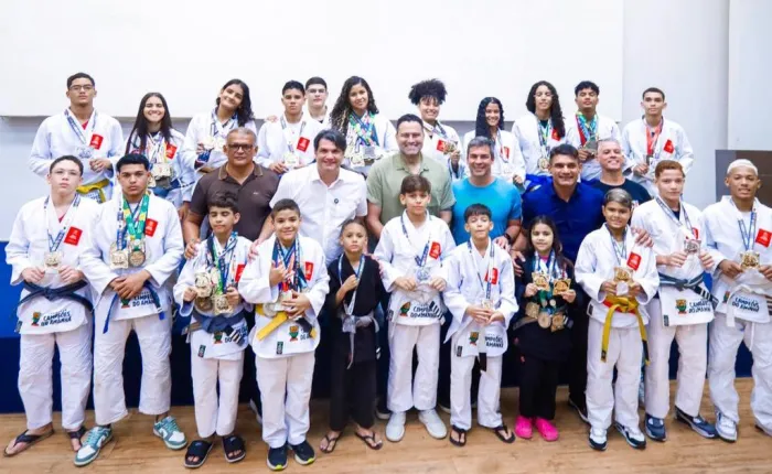 Leo Bezerra parabeniza atletas destaques no Campeonato Mundial de Jiu-jitsu e garante apoio da Prefeitura em próximas competições