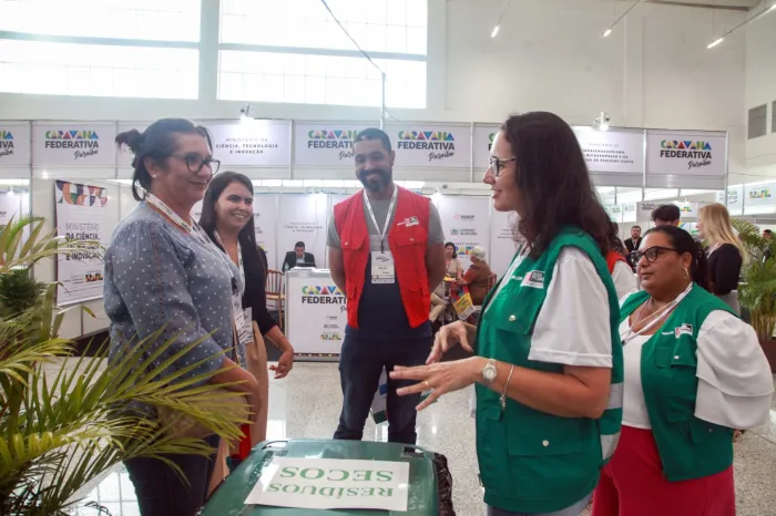 Emlur faz coleta seletiva no Festival Funetec de Sustentabilidade
