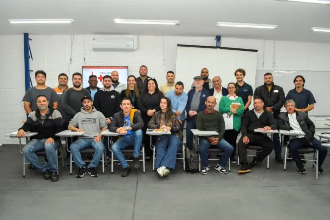 Prefeitura e EDP entregam certificados do Programa de Capacitação em Sistemas Fotovoltaicos