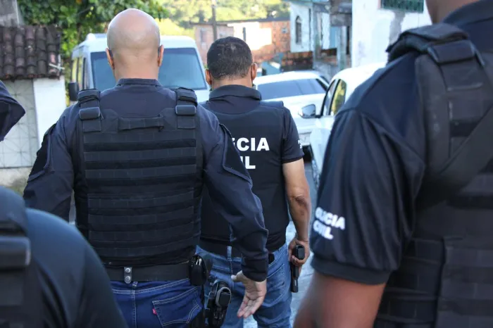 Homem é preso por ameaças e descumprimento de medidas protetivas em Feira de Santana