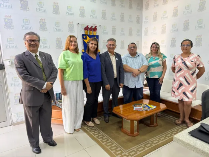 Uespi organiza a 3ª edição do Salão do Livro do Dirceu