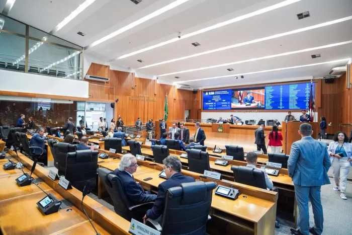 Sessão plenária na qual foi aprovado o Projeto de Lei 416/2025, que altera a lei que reestrutura o Programa Maranhão Solidário