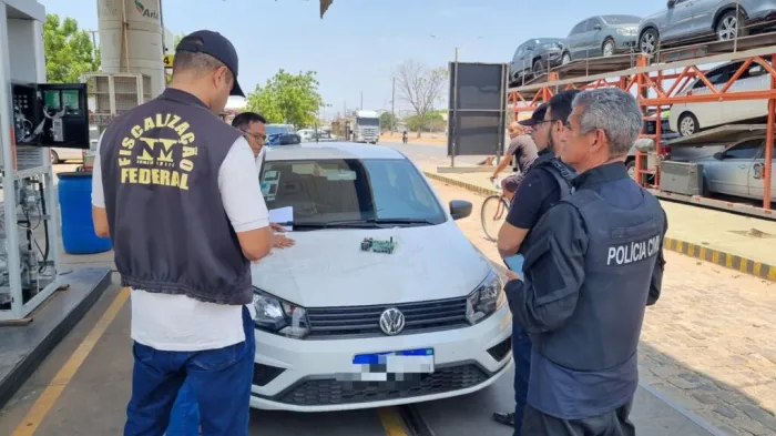 Imepi apreende placa com fraude eletrônica em posto de combustível