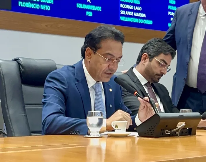 Deputado Junior Cascaria apresentou indicações voltadas à melhoria do abastecimento de água em Pedreiras