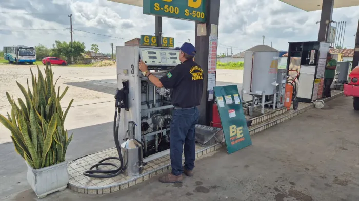 Abastecimento Seguro: Imeq-PB intensifica trabalho de fiscalização em postos de combustíveis de todo o estado