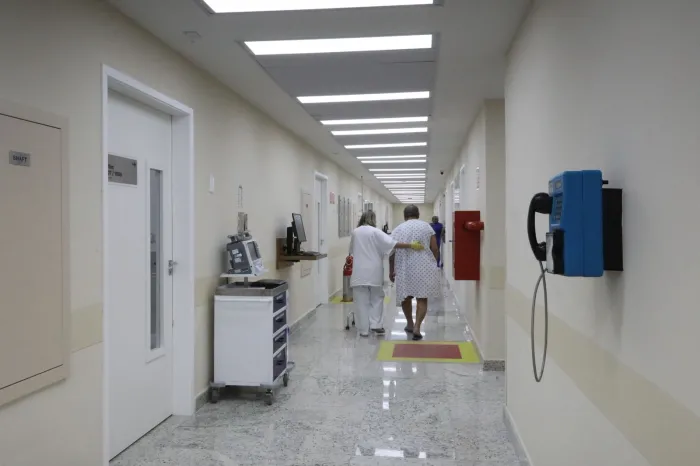 O ambulatório do terceiro andar e a enfermaria do 10º foram totalmente reformados e modernizados - Beth Santos/Prefeitura do Rio