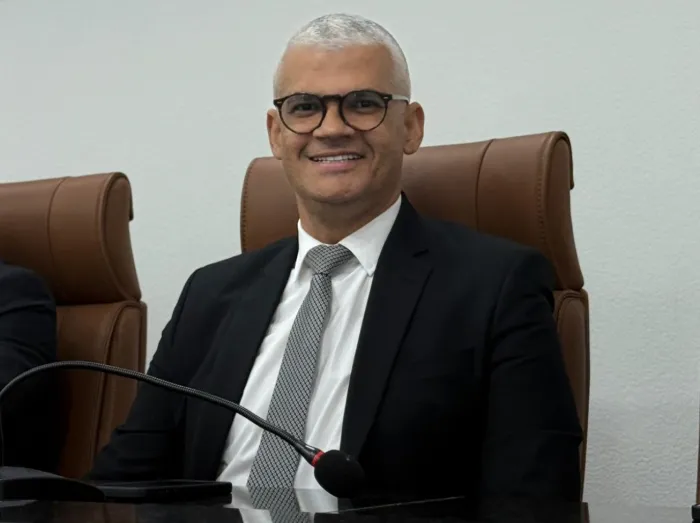 Pablo Roberto recebe a mais alta honraria da Ordem Municipal do Mérito de Feira de Santana