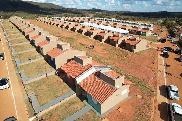 Seleção do programa habitacional prioriza famílias chefiadas por mulheres, com pessoas com deficiência, idosos ou com crianças pequenas (Foto: Edgard Soares e Octacílio Queiroz)
