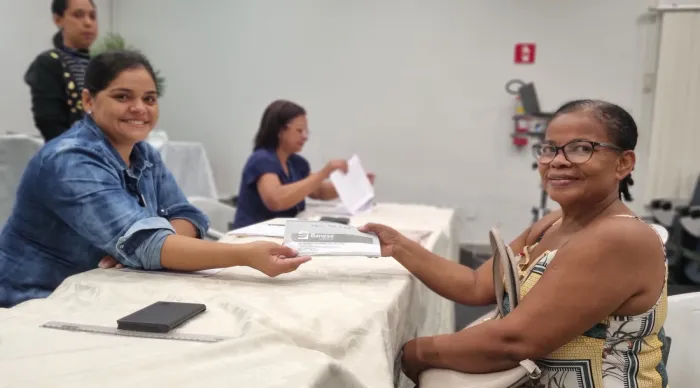 Seasic entrega cartões CMais a novos beneficiários de Aracaju