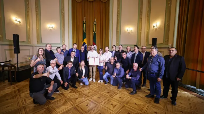 Governador assina ordem de início de obras do acesso asfáltico a Pirapó, nas Missões