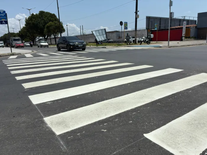 Semob-JP realiza melhorias na sinalização viária em 21 bairros da Capital
