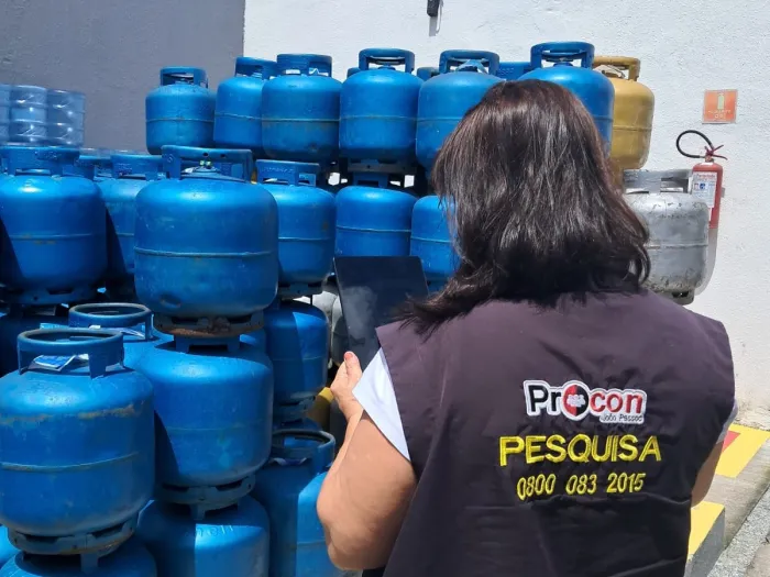 Preço do botijão de 13 quilos do gás de cozinha oscila entre R$ 85 e R$ 116, constata pesquisa do Procon-JP