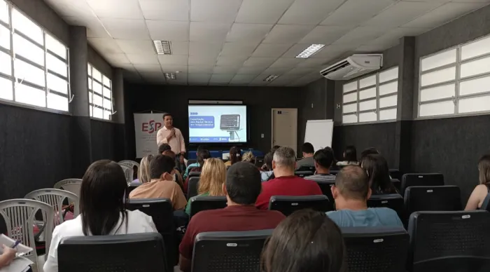 Saúde capacita equipe multiprofissional que atuará na UTI do Hospital Regional de Glória