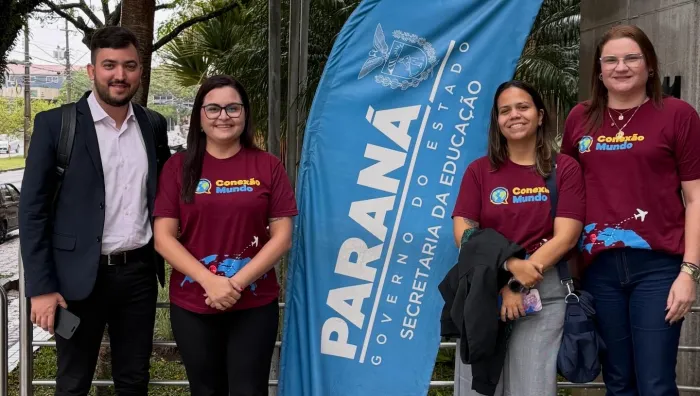 Conexão Mundo promove intercâmbio de experiências em visita técnica à Secretaria da Educação do Paraná