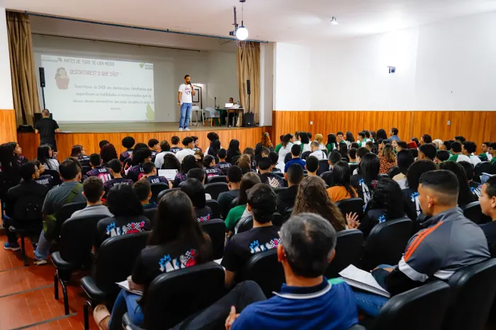 Secretaria de Educação de Caruaru promove Caravana de Aulões para alunos do 9° ano de toda Rede Municipal