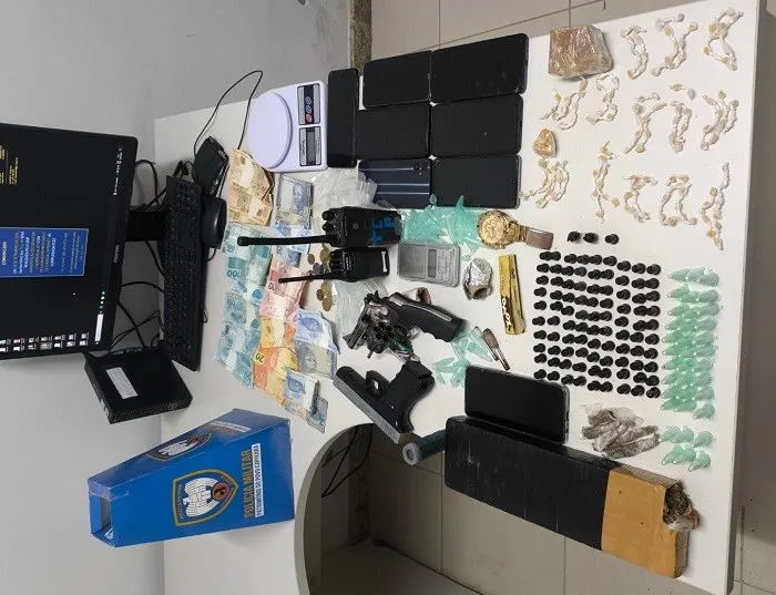 Policiais do 11º BPM prendem quadrilha e vasto material ilícito em Água Doce do Norte